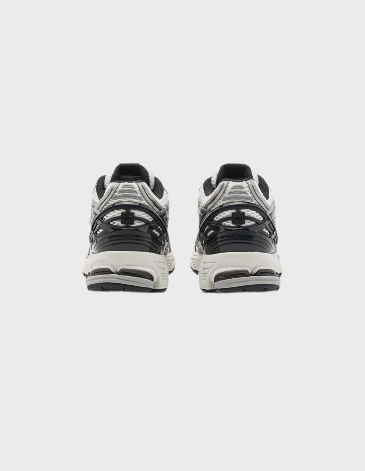 New Balance 2002R